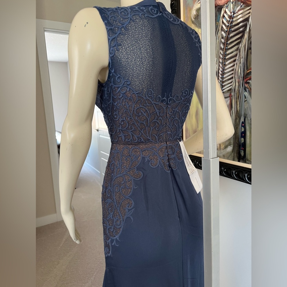 NWT BCBGMAXAZRIA Sleeveless Embroidered Lace Long Gown - Picture 9 of 14